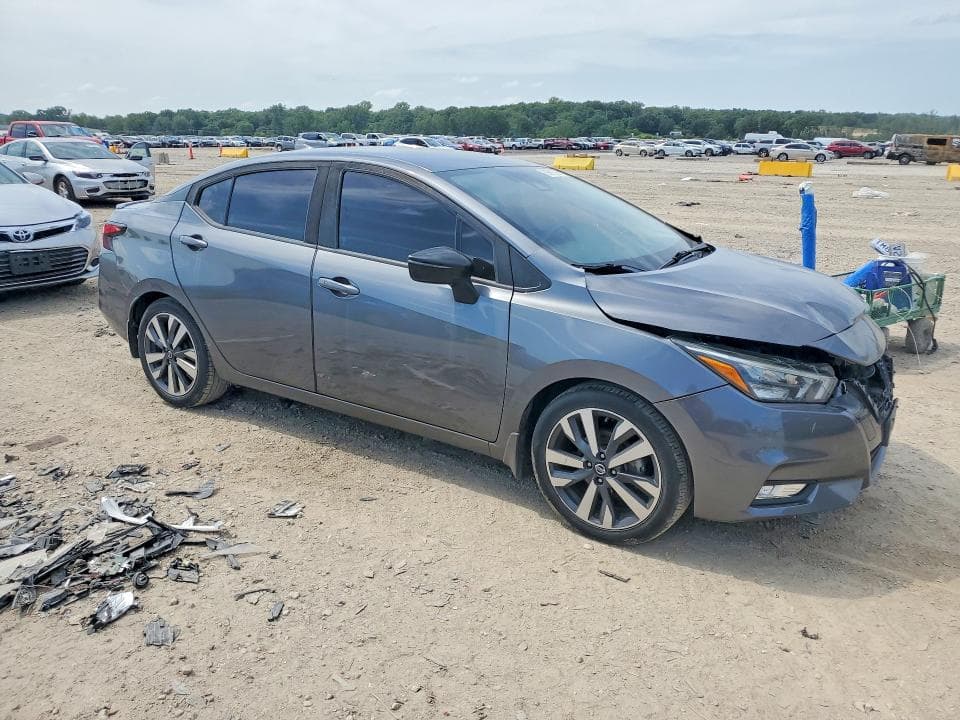 2020 NISSAN VERSA SR 4