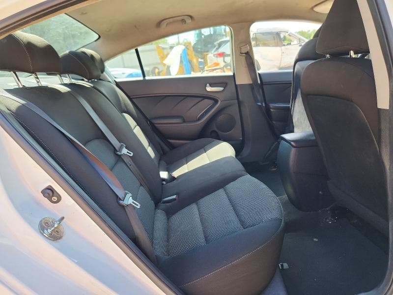 2018 KIA FORTE LX 10
