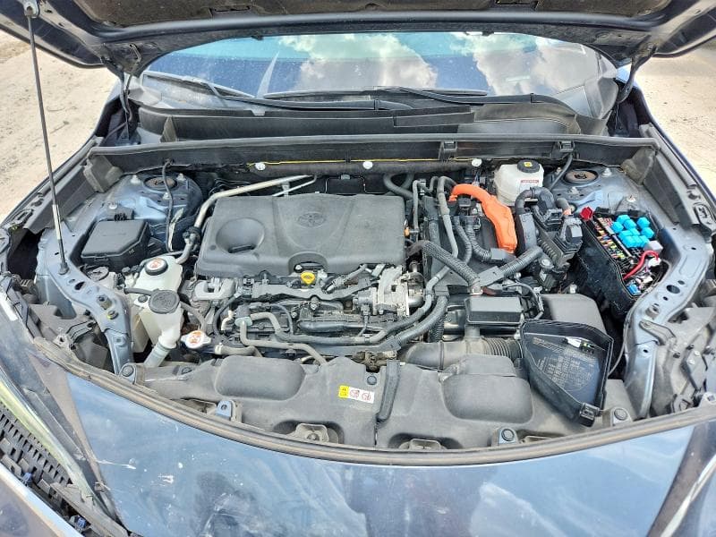 2021 TOYOTA VENZA XLE 12