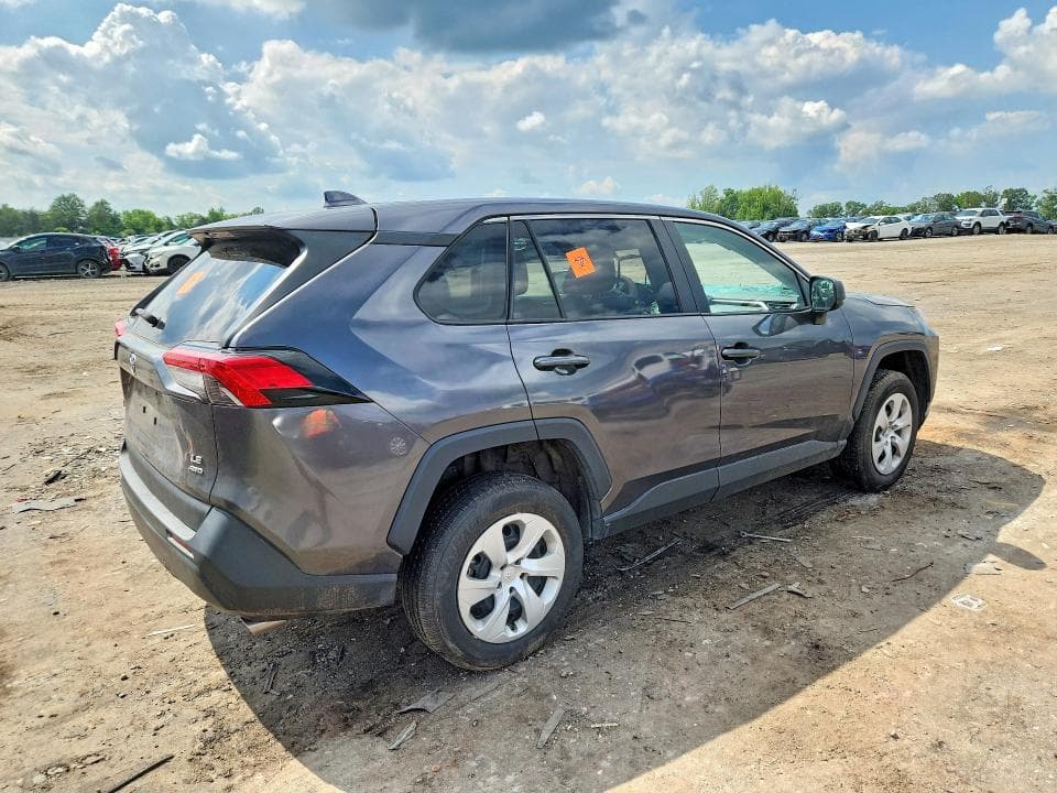 2024 TOYOTA RAV4 LE 3