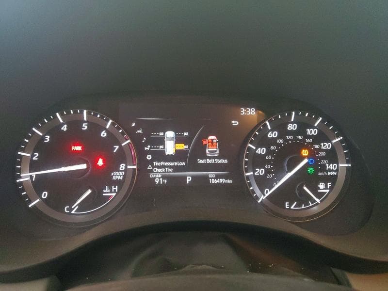 2021 TOYOTA HIGHLANDER XLE 9