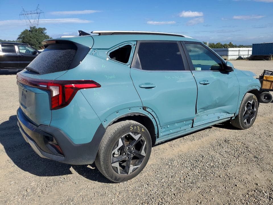 2025 KIA SELTOS EX 3