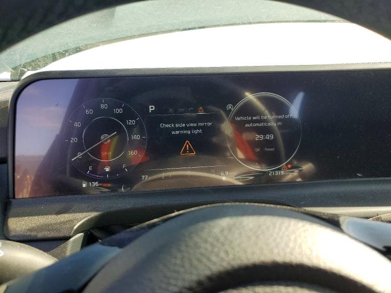 2025 KIA SELTOS EX 9