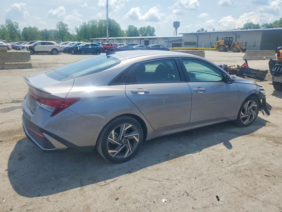 2025 HYUNDAI ELANTRA SEL SPORT 3