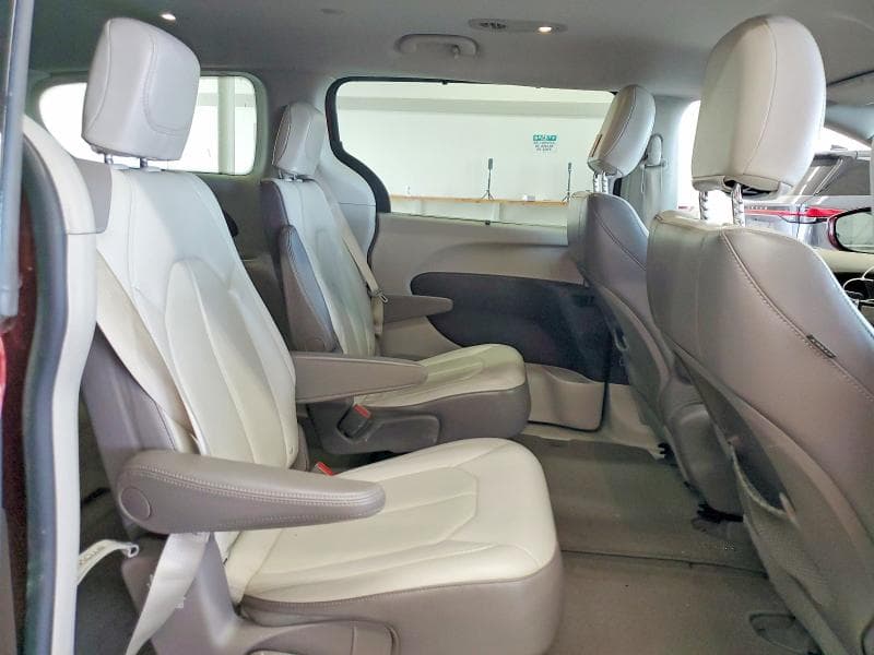 2017 CHRYSLER PACIFICA TOURING L 11