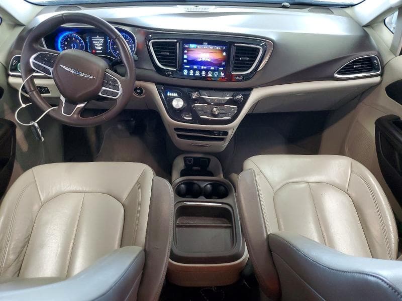 2017 CHRYSLER PACIFICA TOURING L 8