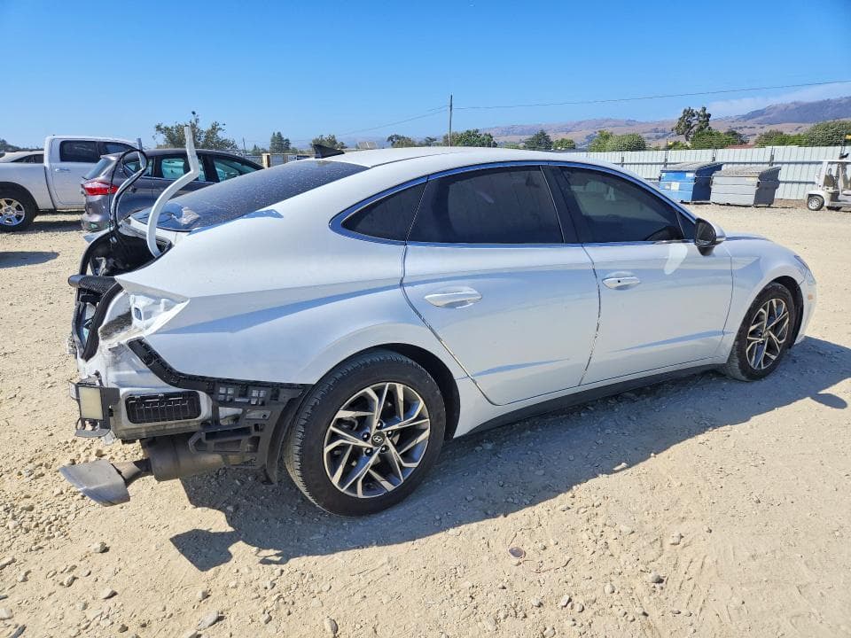 2020 HYUNDAI SONATA SEL 3
