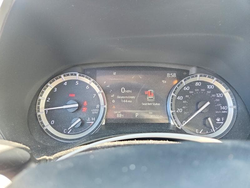 2022 TOYOTA HIGHLANDER XLE 9