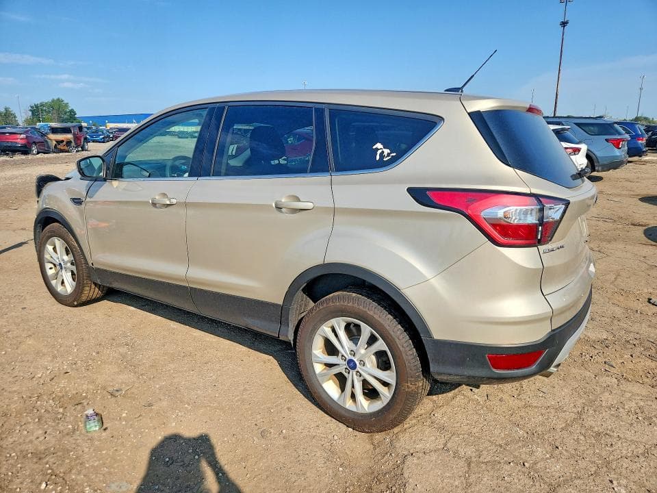 2017 FORD ESCAPE SE 2