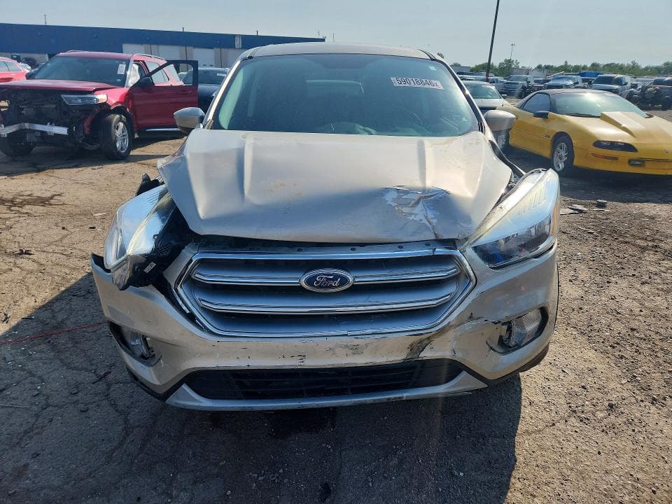 2017 FORD ESCAPE SE 5