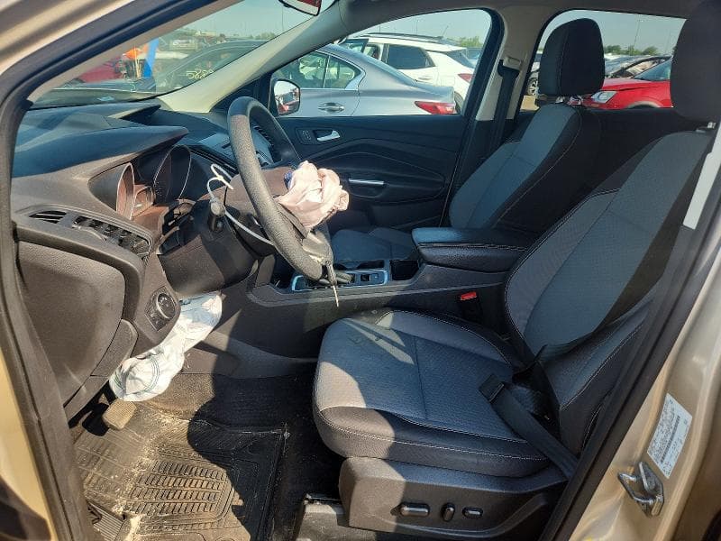 2017 FORD ESCAPE SE 7
