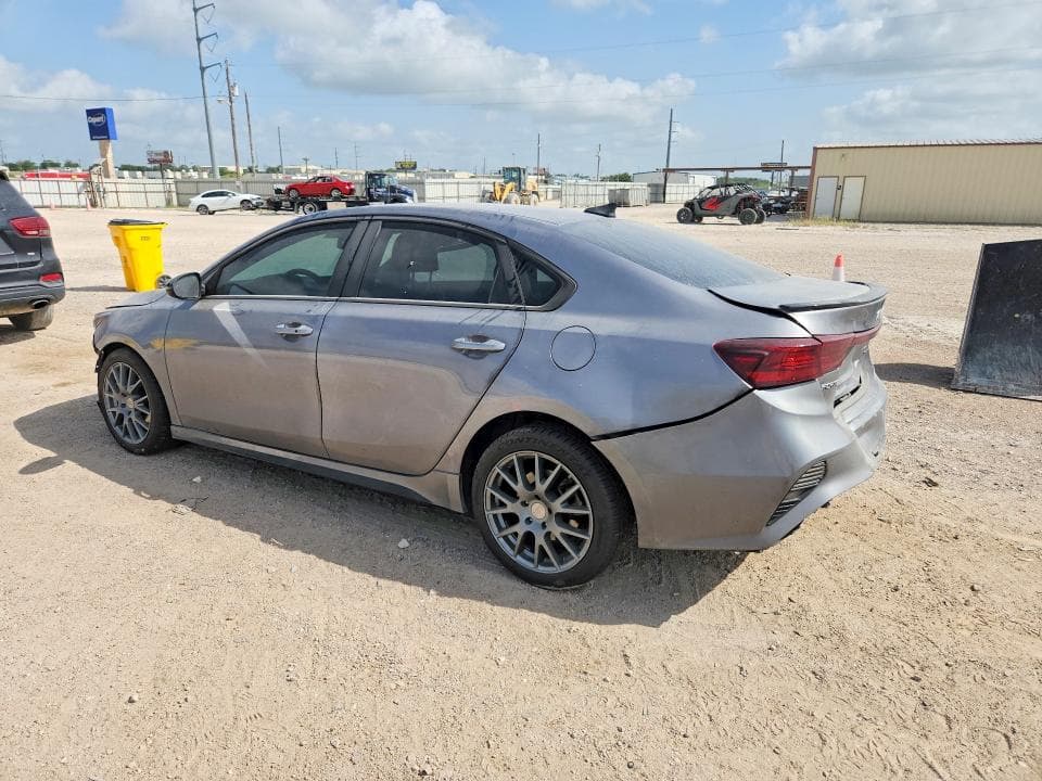 2024 KIA FORTE GT LINE 2