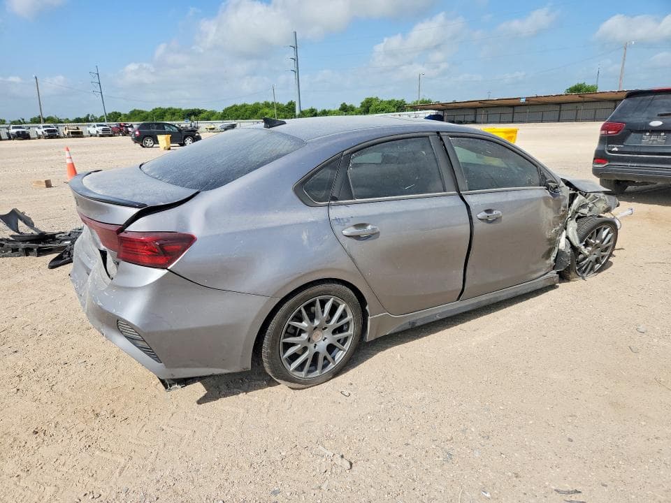 2024 KIA FORTE GT LINE 3