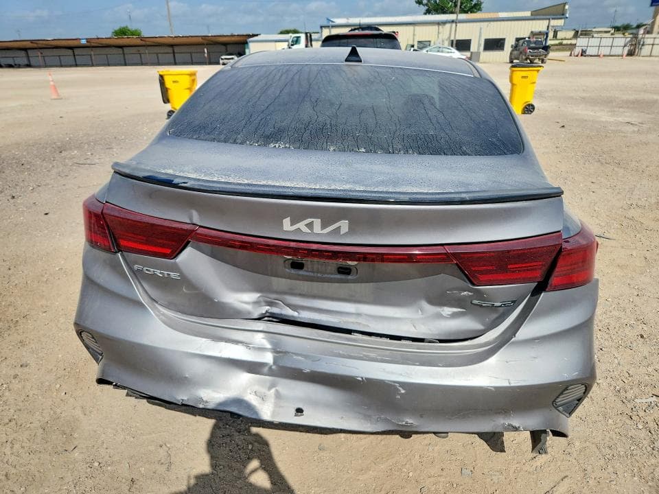 2024 KIA FORTE GT LINE 6