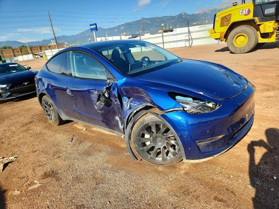 2022 TESLA MODEL Y 4