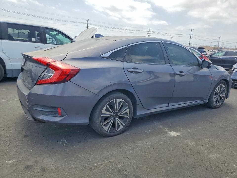 2017 HONDA CIVIC EX 3