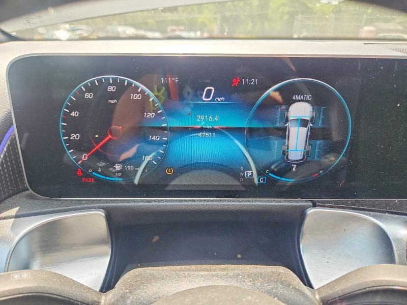 2021 MERCEDES-BENZ GLB 250 4MATIC 9