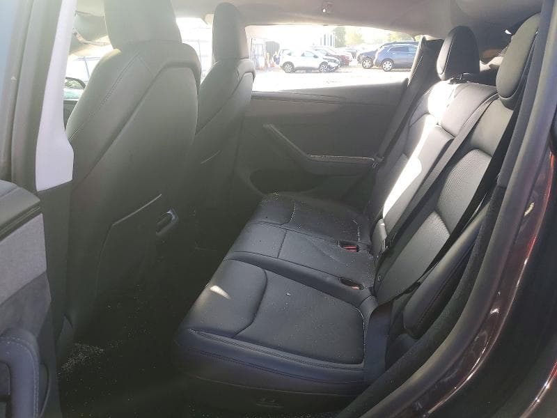 2026 TESLA MODEL Y 10
