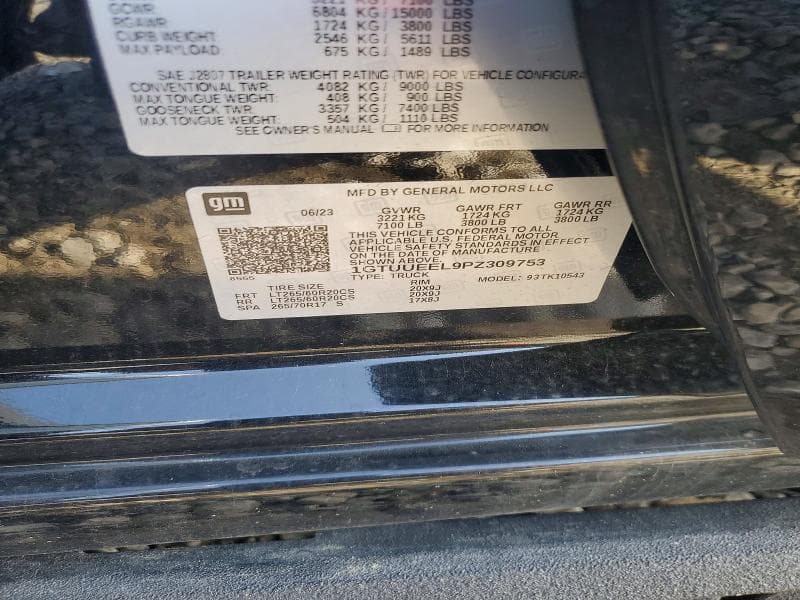 2023 GMC SIERRA K1500 AT4 12