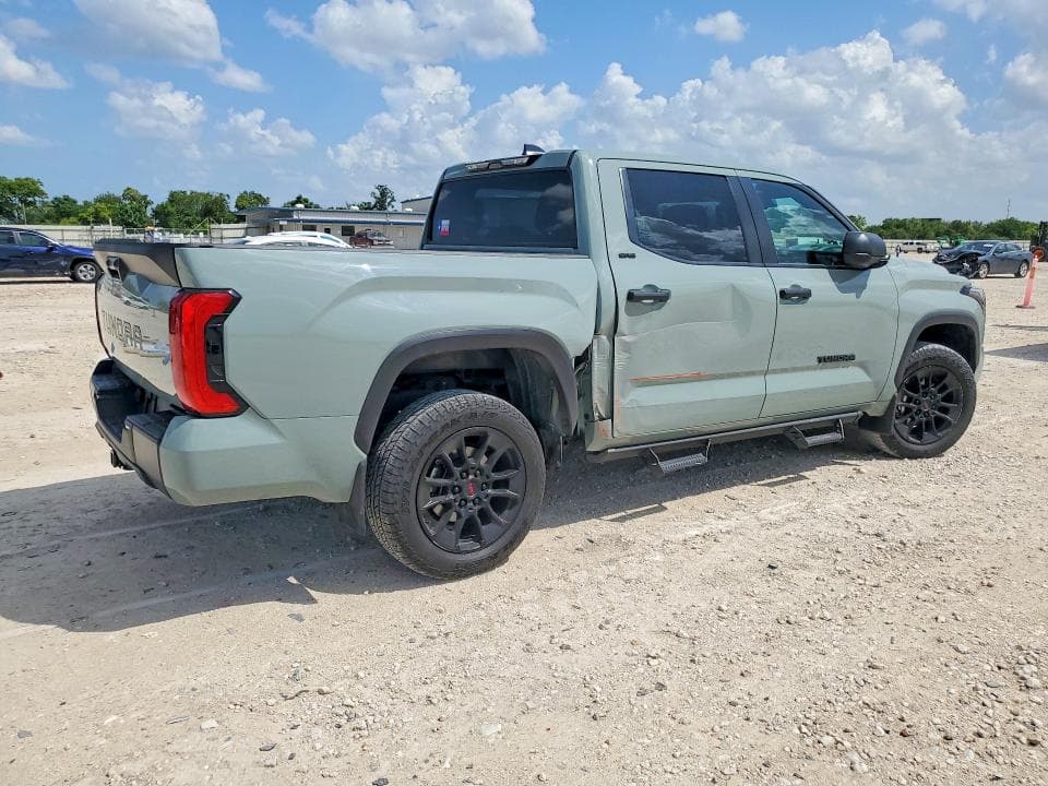 2025 TOYOTA TUNDRA SR5 3