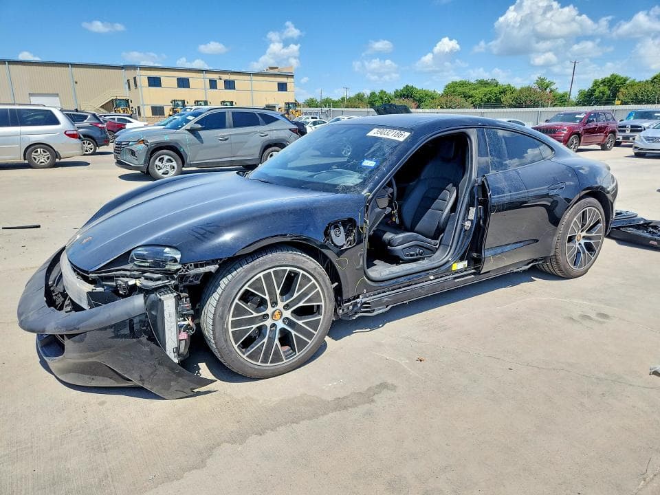 2022 PORSCHE TAYCAN - 1