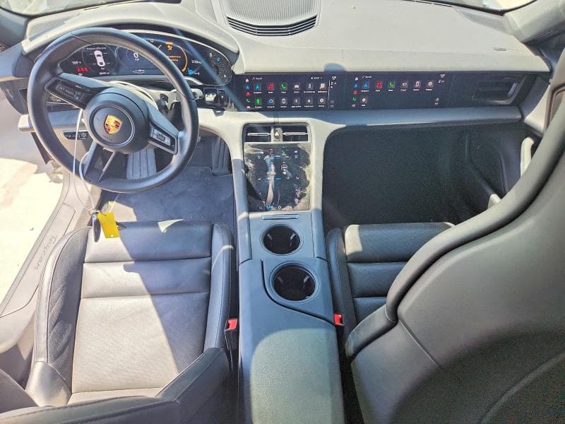 2022 PORSCHE TAYCAN 8