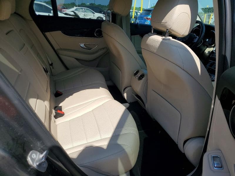 2020 MERCEDES-BENZ GLC 300 4MATIC 11