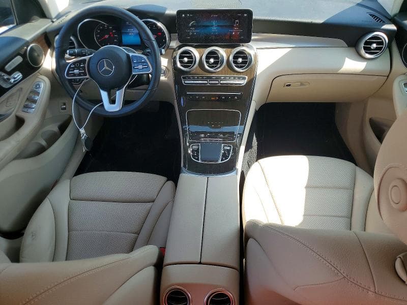2020 MERCEDES-BENZ GLC 300 4MATIC 8