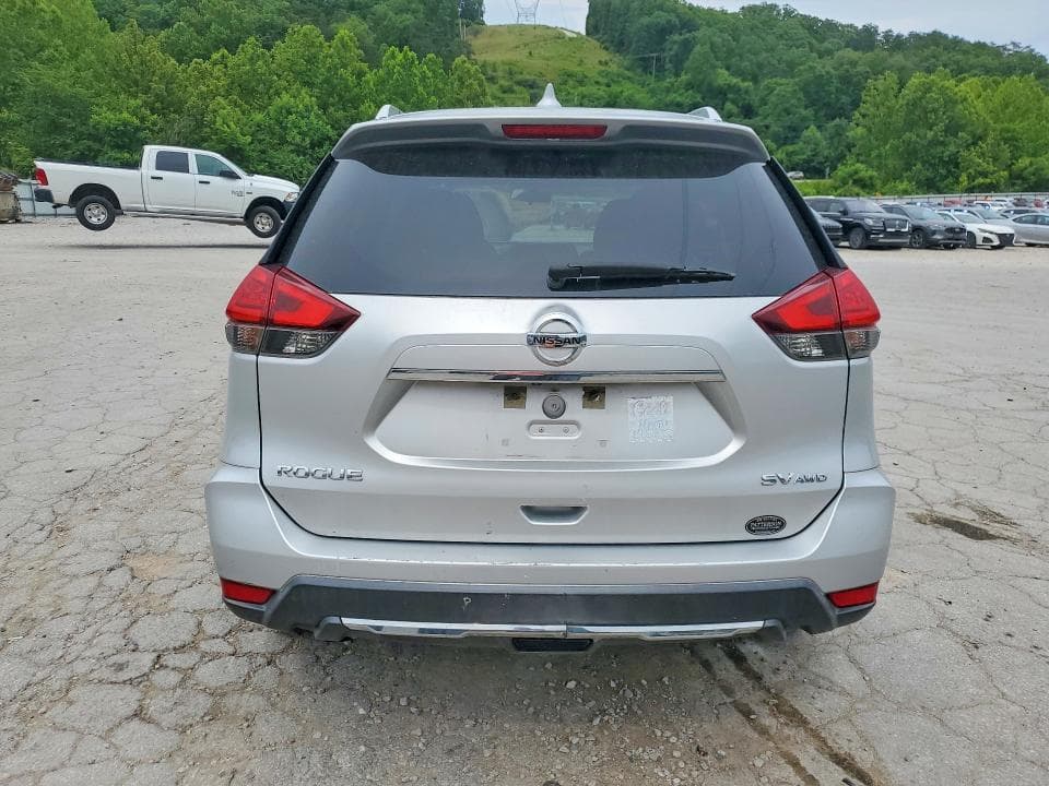 2017 NISSAN ROGUE SV 6