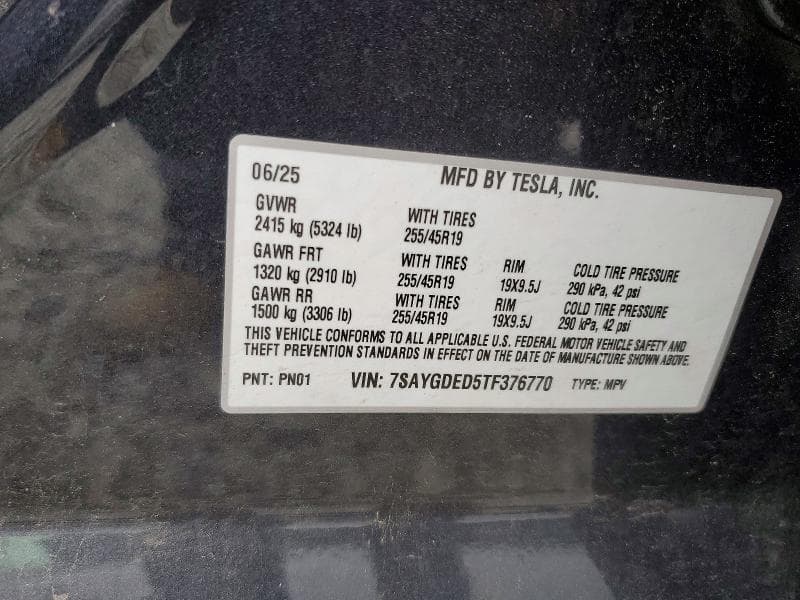 2026 TESLA MODEL Y 12