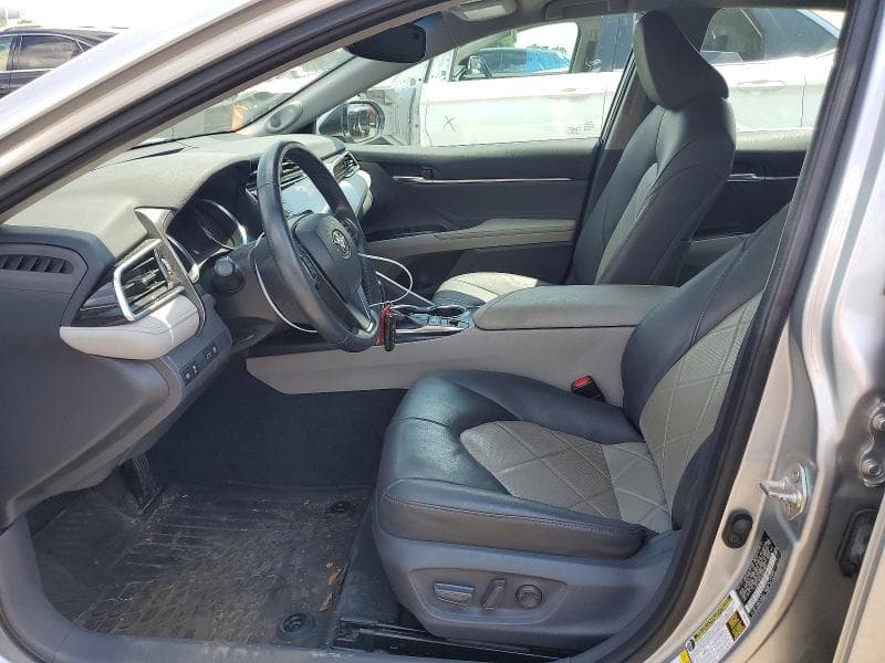 2018 TOYOTA CAMRY XLE XLE 7