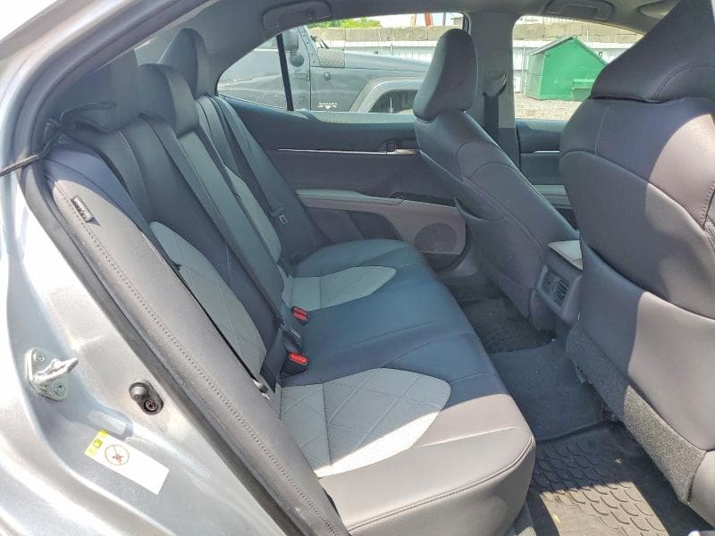 2018 TOYOTA CAMRY XLE XLE 10