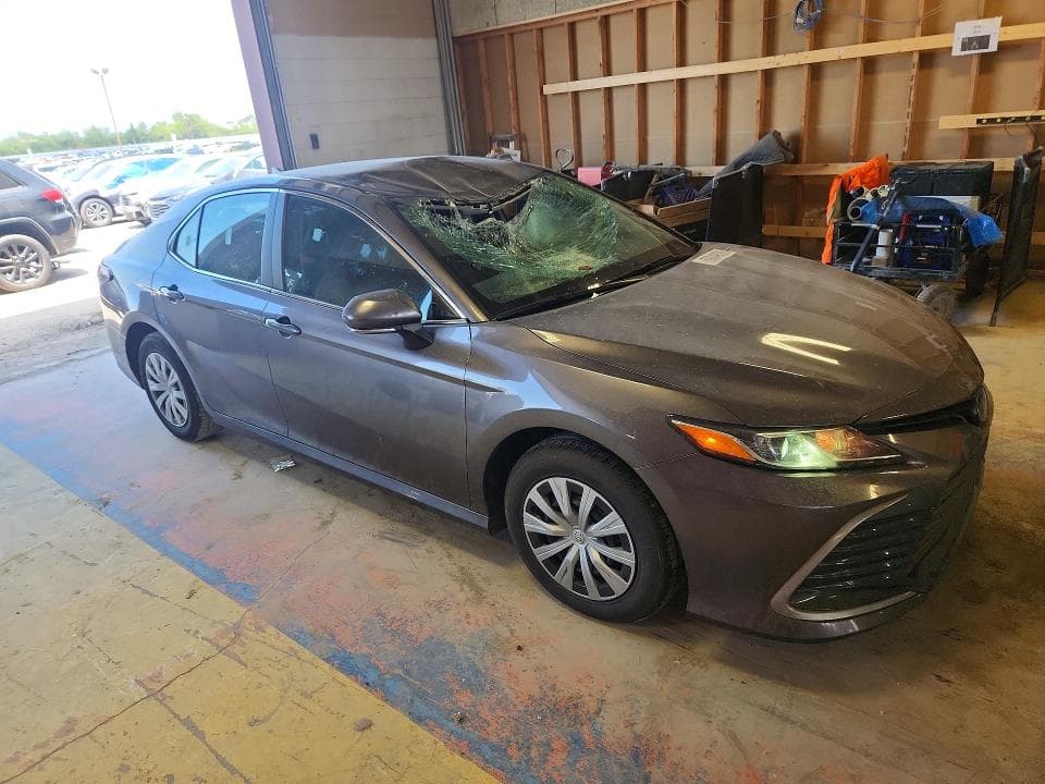 2022 TOYOTA CAMRY LE LE 4