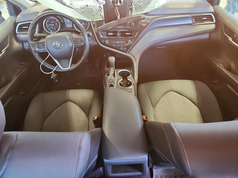 2022 TOYOTA CAMRY LE LE 8
