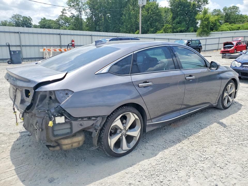 2018 HONDA ACCORD TOURING 3