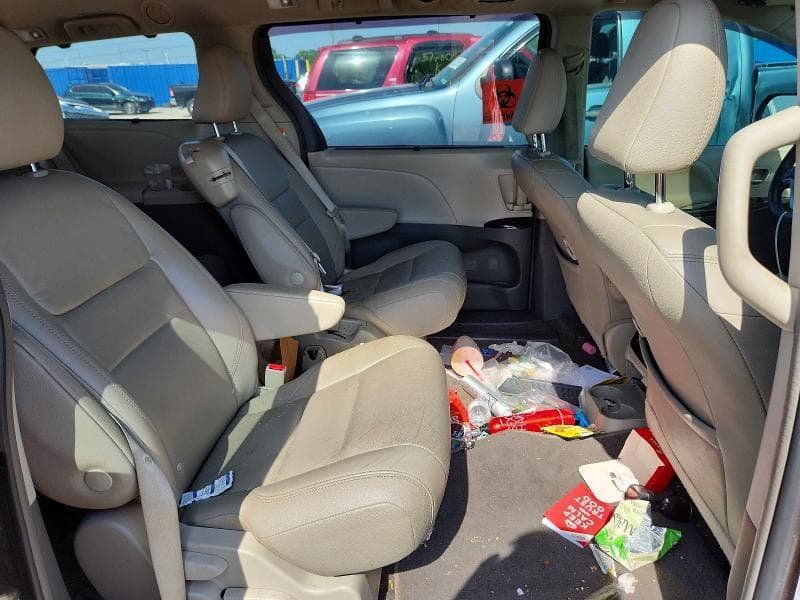 2018 TOYOTA SIENNA XLE 8-PASSENGER XLE 8-PASSENGER 11