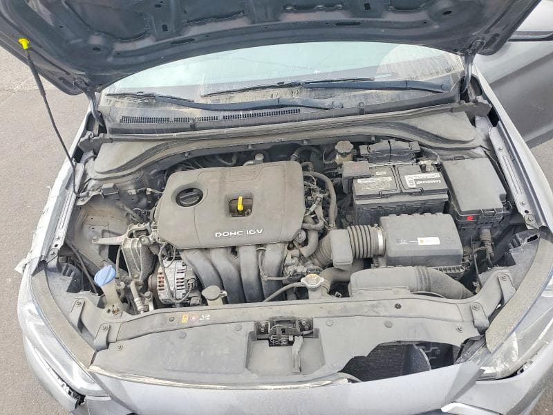 2018 HYUNDAI ELANTRA SE SE 11