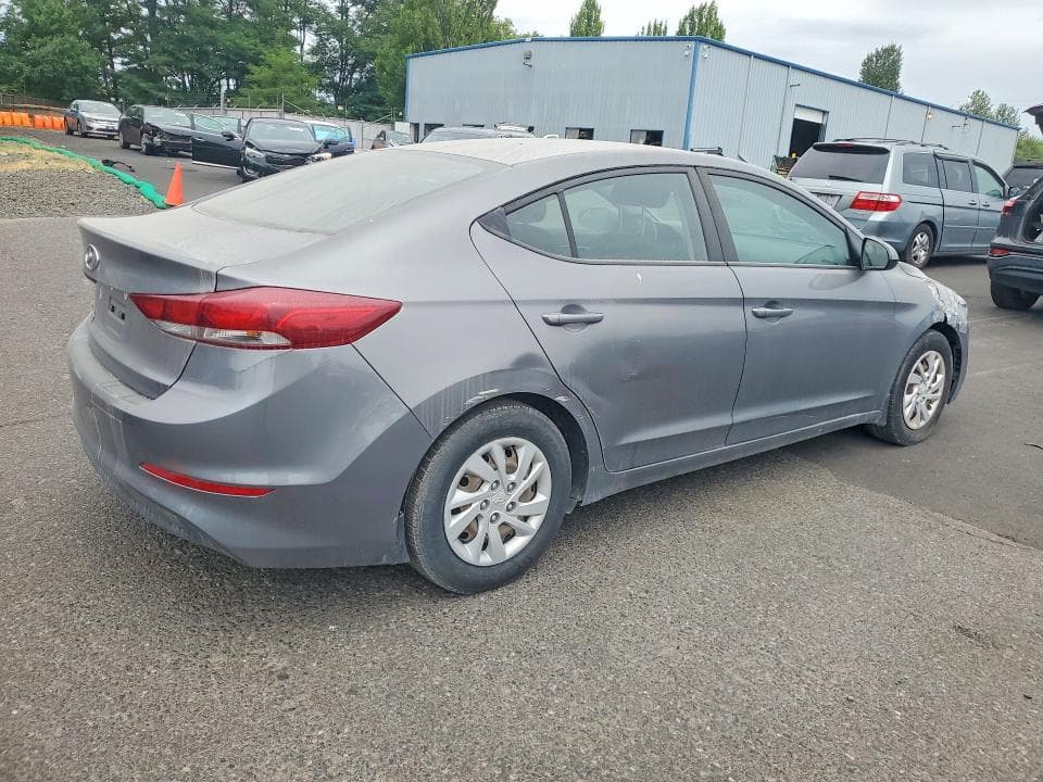2018 HYUNDAI ELANTRA SE SE 3