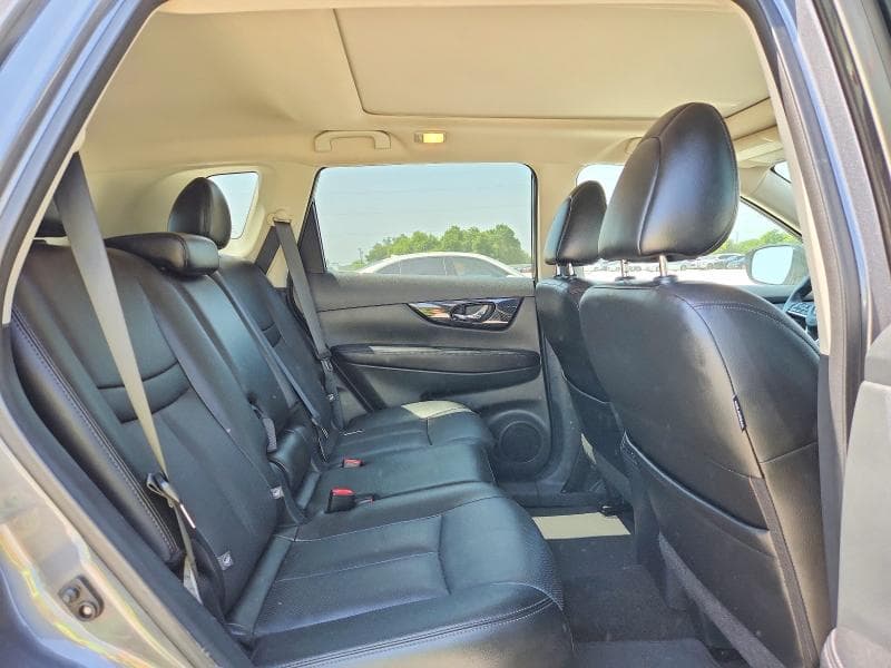 2017 NISSAN ROGUE SL 11