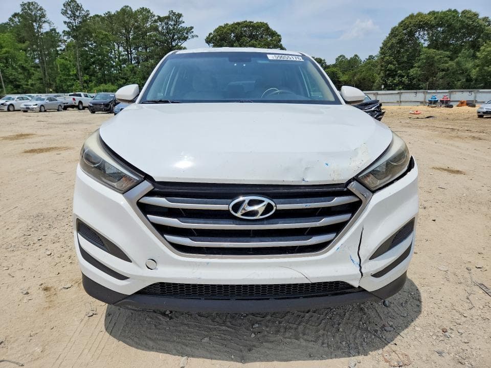 2017 HYUNDAI TUCSON SE 5