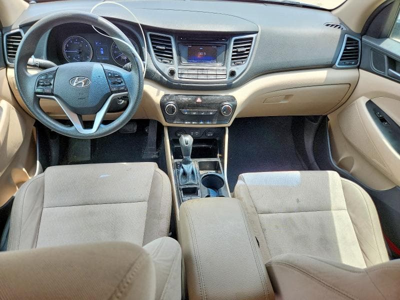 2017 HYUNDAI TUCSON SE 8