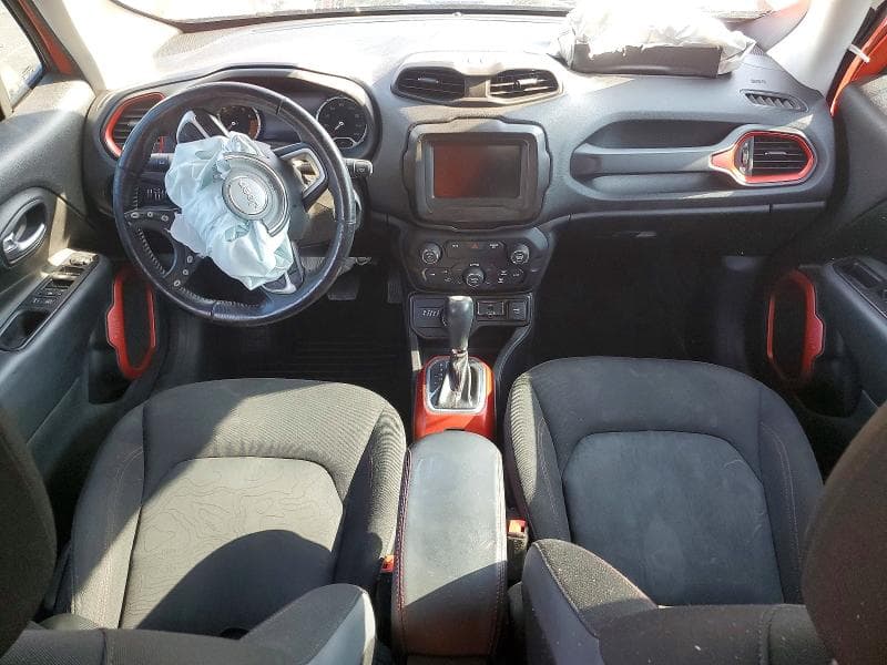 2019 JEEP RENEGADE TRAILHAWK 8