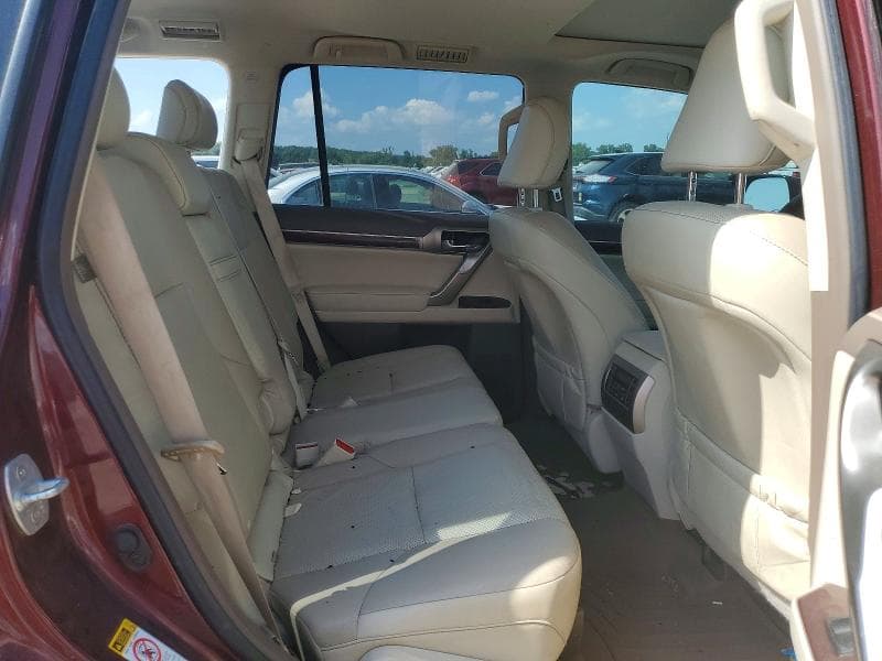 2016 LEXUS GX 460 10