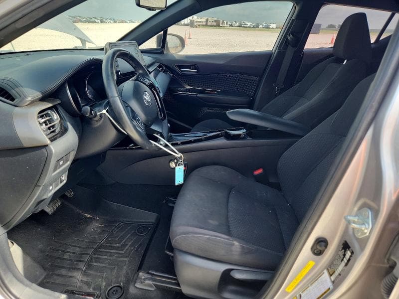 2019 TOYOTA C-HR XLE XLE 7