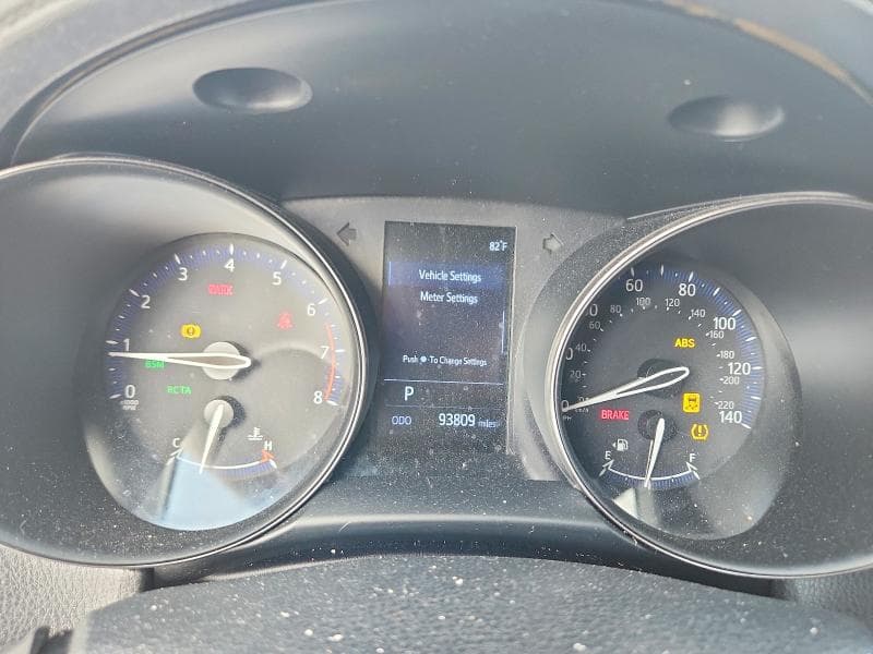 2019 TOYOTA C-HR XLE XLE 9
