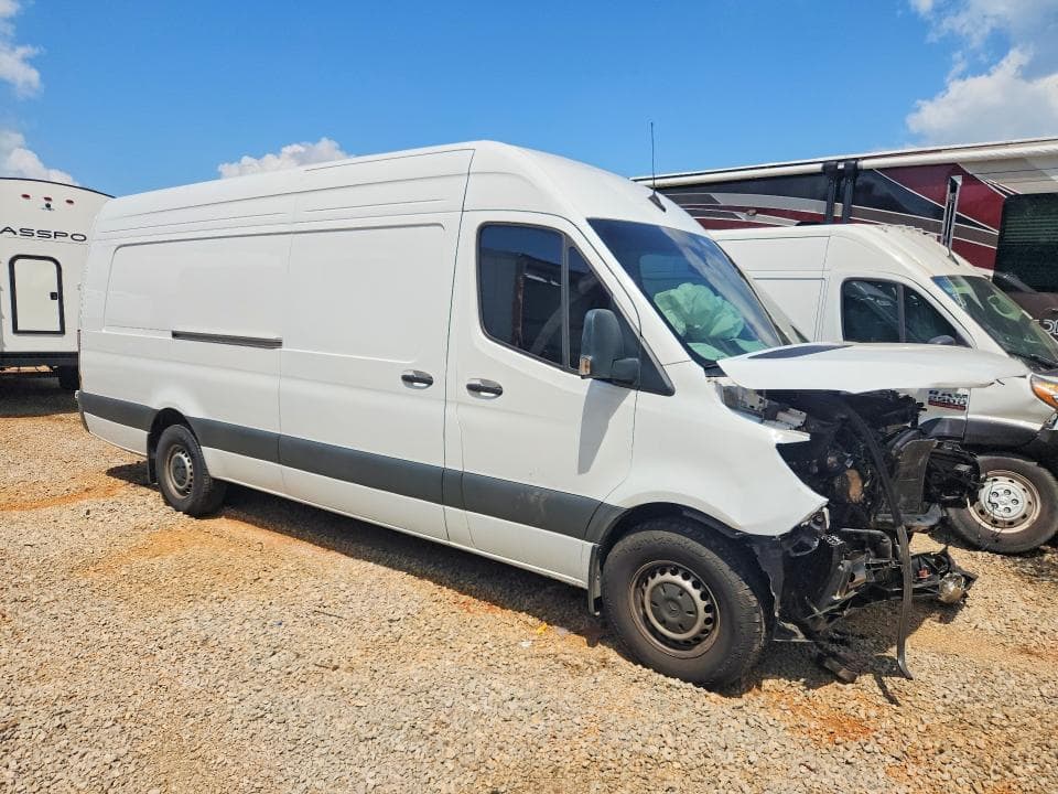 2025 MERCEDES-BENZ SPRINTER 2500 DELIVERY VAN 4