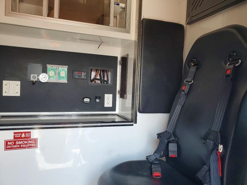 2022 FORD E350 ECONO 6