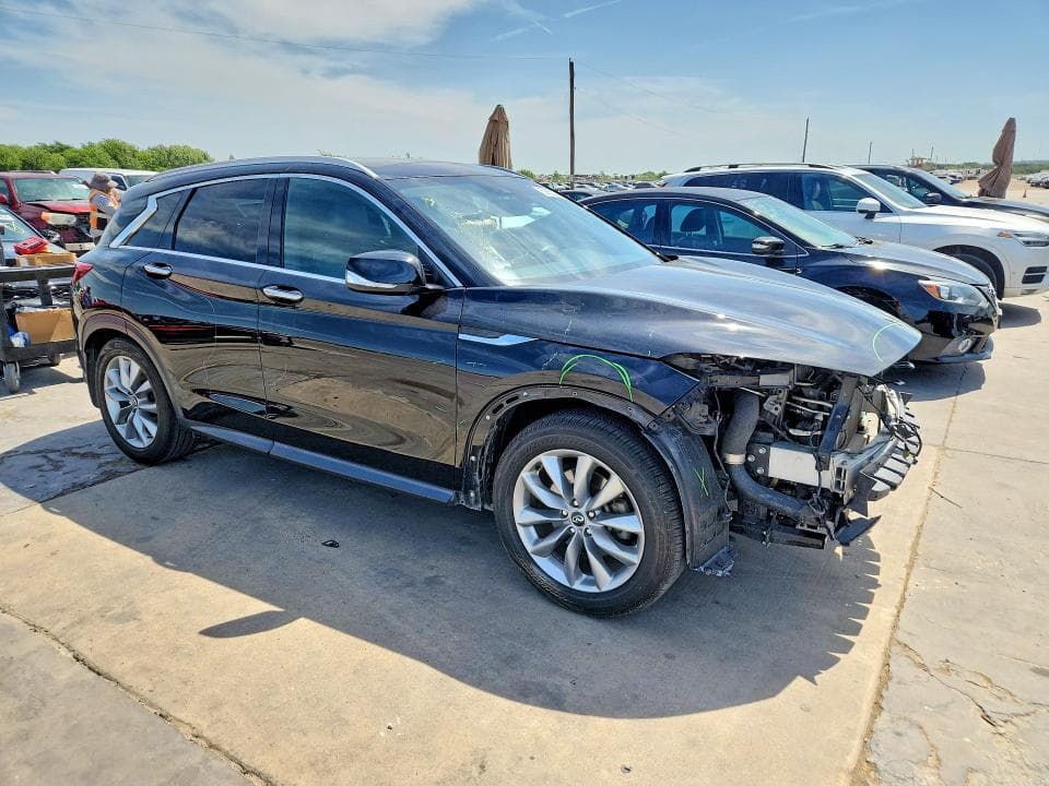 2019 INFINITI QX50 LUXE 4