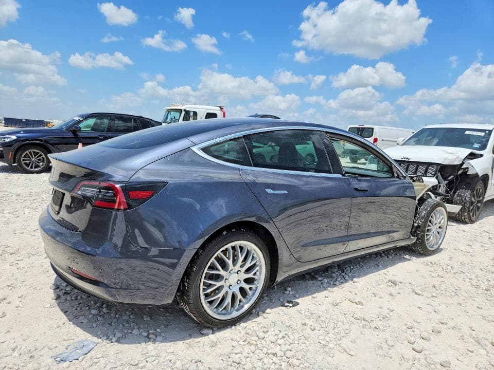 2019 TESLA MODEL 3 3