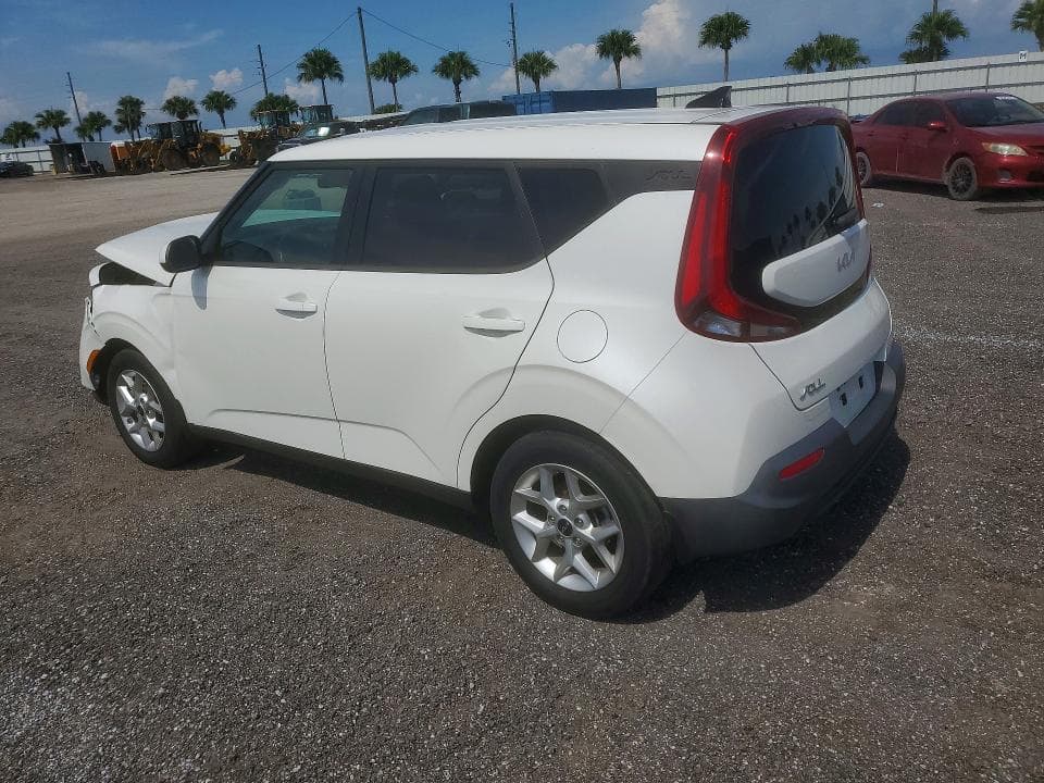 2022 KIA SOUL LX 2